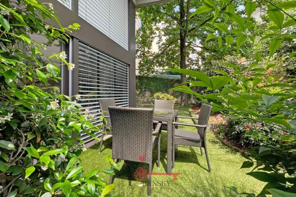 Central & Bright Apartment On Two Floors 'Turquoise' -By Easylife Swiss 盧加諾 外观 照片